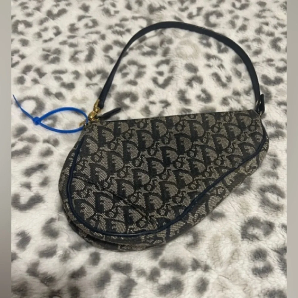 Dior Saddle mini - Picture 1 of 11